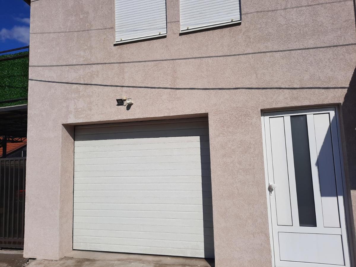 Dream Home, Free Garage Ni المظهر الخارجي الصورة
